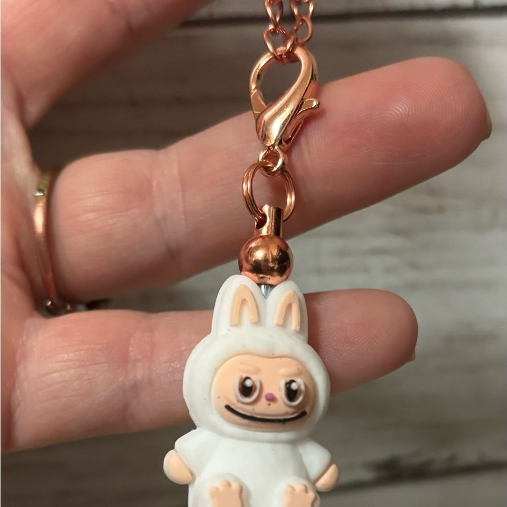 Labubu - Picture 12 of 16